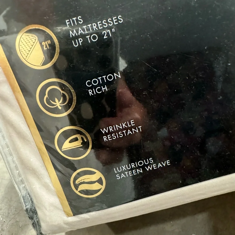 PARKER COLLECTION🤩 1200 thread count ,sateen weave ,extra deep ,sheet set!🤩